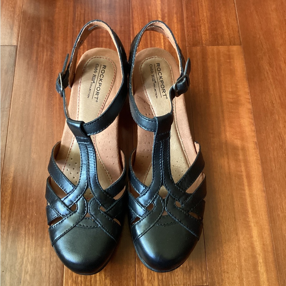 Women’s high heel great for fancy places!